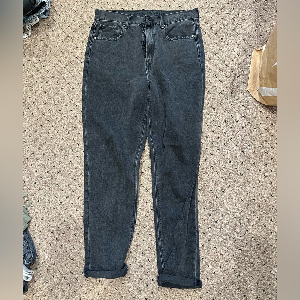 American eagle mom jeans